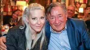 Simone Lugner mit ihrem Ehemann Richard: Gemeinsam Tanzen am Opernball war ein großer Wunsch der beiden, der sich nun leider nicht mehr erfüllen wird