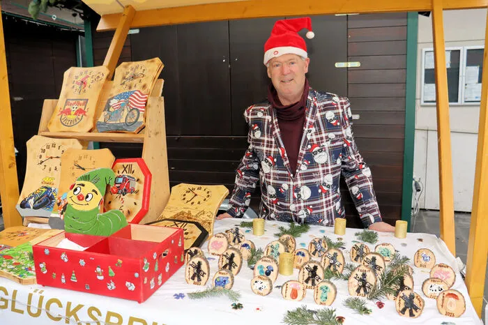Klicken Sie sich durch die Bilder des Weihnachtsmarktes!