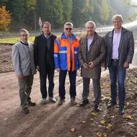 Hans Peter Iraschko, Vzbgm. Eisenerz, Bernd Pitner, Baubezirksleitung Obersteiermark Ost, Josef Pappenreiter von der VA Erzberg, Verkehrslandesrat Anton Lang und Andreas Kammersberger von der A 16