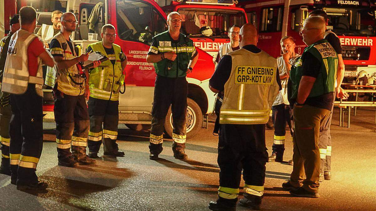 81 Feuerwehrkameraden aus dem Bereich Feldbach waren im Einsatz