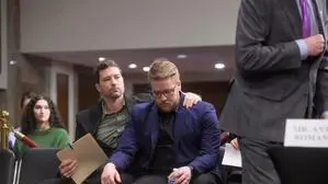 Brent Ganger (links) und Luke Ganger, Renée Goods Brüder, sichtlich ergriffen im US-Kongress