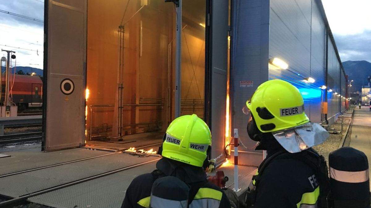 Die Hauptfeuerwache Villach hatte das Feuer schnell unter Kontrolle 