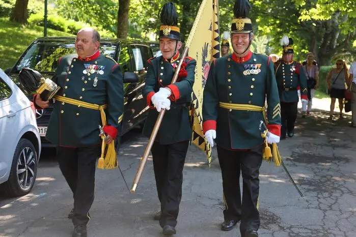 Angeführt von einer Musikkapelle schlängelte sich der Festzug durch Bad Gleichenberg