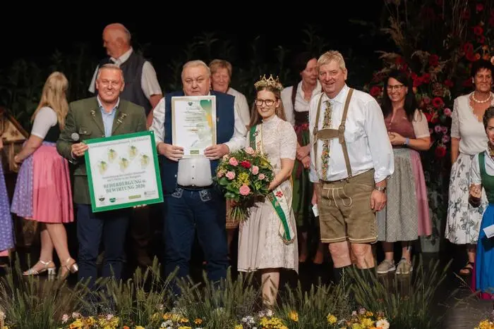 Beherbergung und Bewirtung: 5 Floras für die Pension Luisenheim, Familien Egger und Raith, Laßnitzhöhe