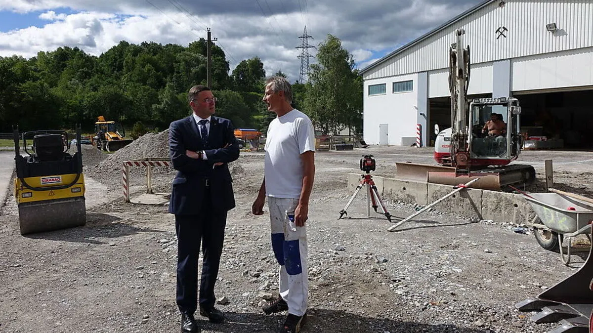Ex-Minister Jörg Leichtfried (SPÖ) beim Startschuss zur Aktion 20.000 in Bärnbach