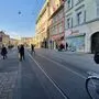 In der Gleisdorfer Gsse beim Jakominiplatz war früher ein Zebrastreifen. Mit dem Umbau ist er verschwunden, die Fußgäner queren trotzdem