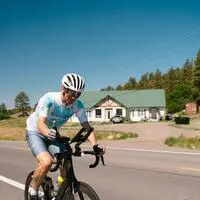 Ultra-Radrennfahrer Thomas Mauerhofer tourt mit Motivationsvortrag durch den Bezirk Weiz