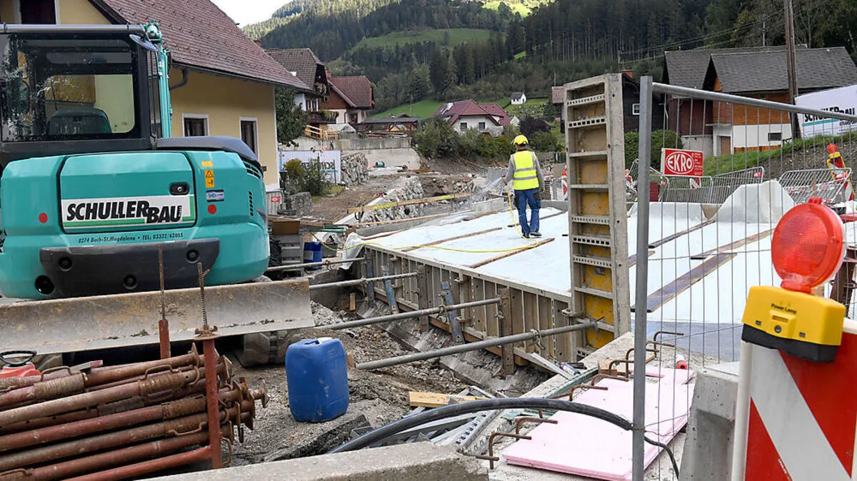 Hier entsteht eine der neuen Brücken der L104 über den Gasenbach