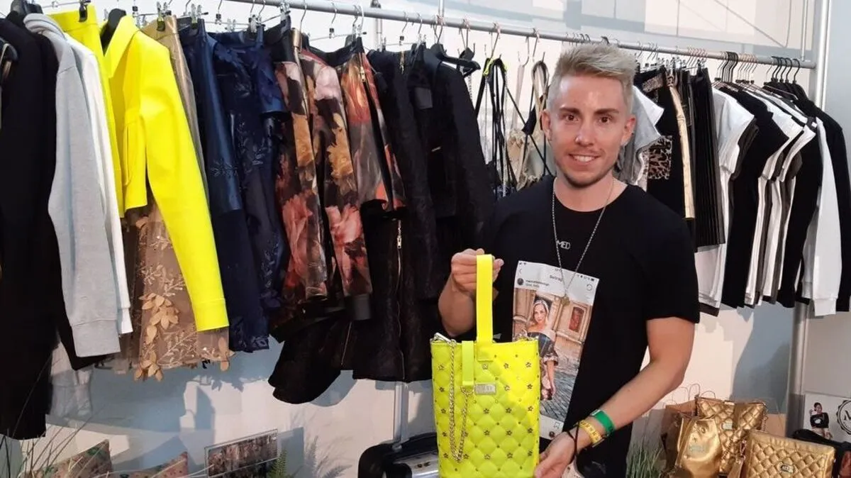 Manuel Essl vor seiner neuen Kollektion