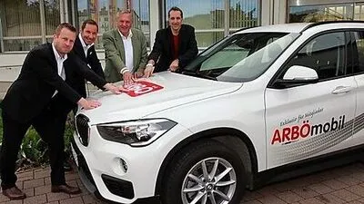 Strahlten in Krumpendorf mit der Sonne um die Wette (von links nach rechts): Landesgeschäftsführer Thomas Jank, der frischgebackene ARBÖ-Präsident Christian Puswald mit seinen beiden Stellvertretern Norbert Steiner und Norbert Unterköfler.
