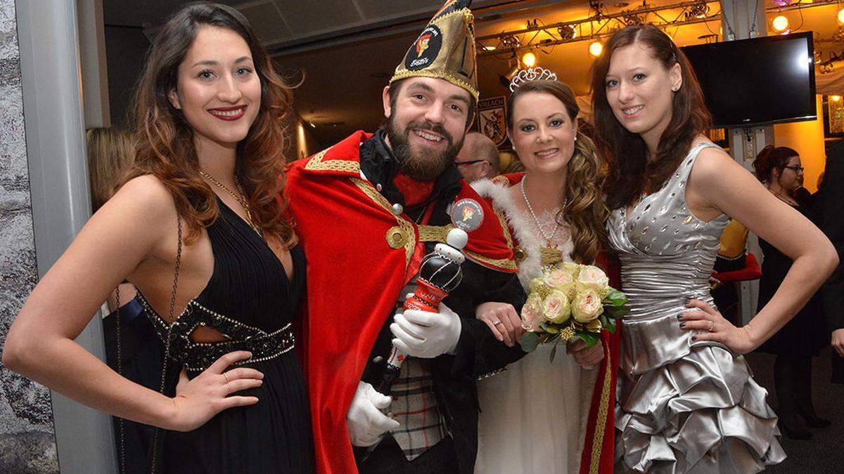 Sophia Telesko, Dominik Lindebner, Julia Bärntat und Julia Zmölnig feierten die Premiere