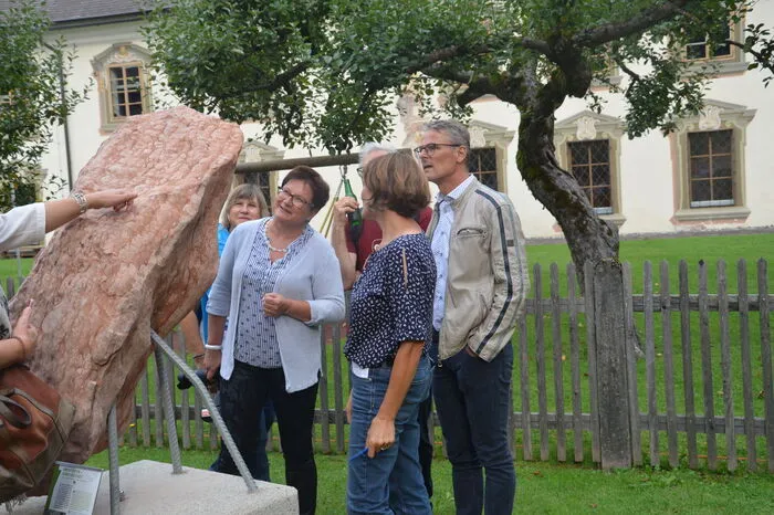 Klicken Sie sich bitte durch die weiteren Bilder!
