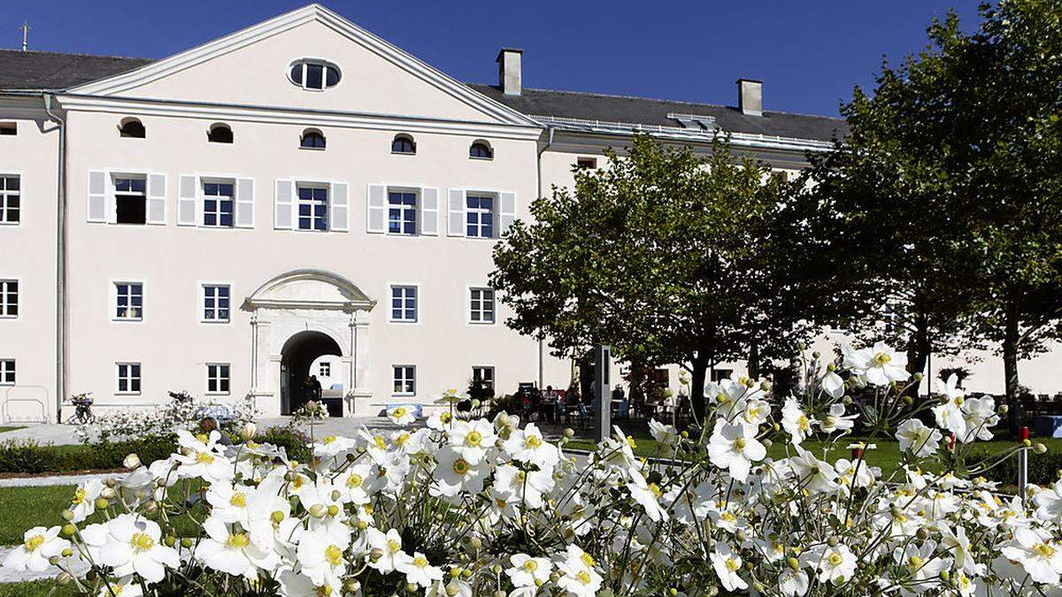 Das ehrwürdige Stift Ossiach ist die Heimat der Musikakademie
