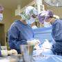 In Österreich werden bereits erste Operationen verschoben, um genügend Intensivbetten für Coronapatienten zu haben