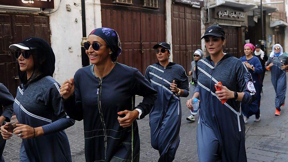 Die richtige Kleidung zum Sporteln zu finden bleibt in Saudi-Arabien eine heikle Angelegenheit. Zumindest zum Joggen gibt es ein akzeptiertes Outfit