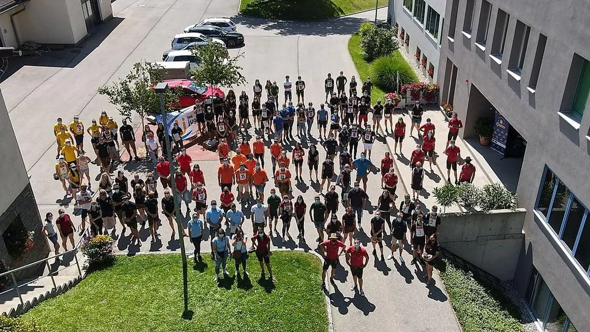 Zahlreiche Landjugendmitglieder aus dem Bezirk St. Veit nahmen am 4er-Cup teil