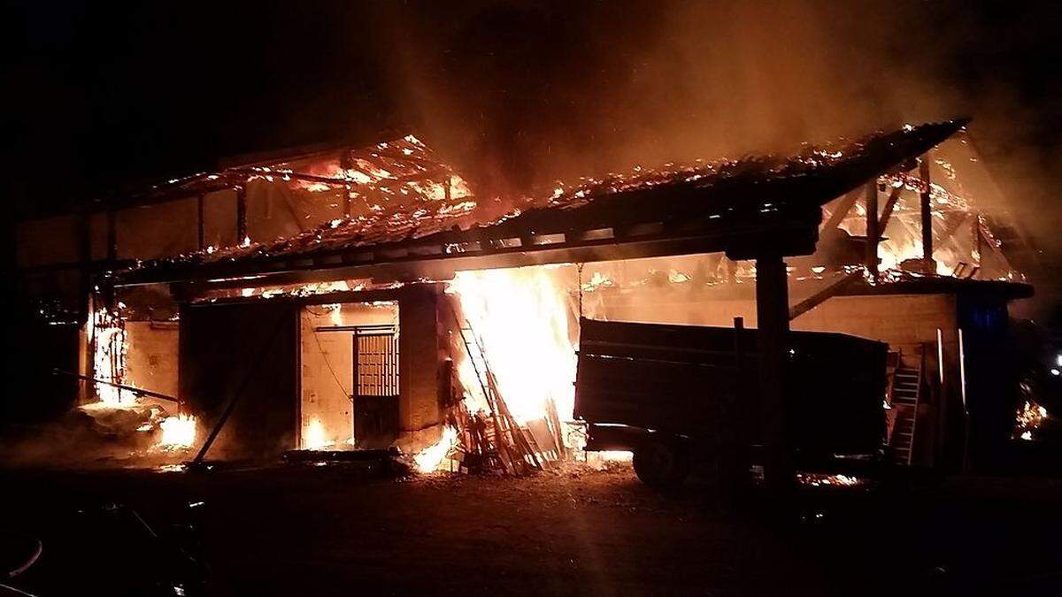 Das Gebäude stand in Vollbrand