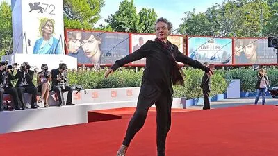 Regisseurin Laurie Anderson auf dem roten Teppich