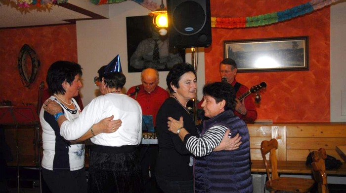 Die fünfte Jahreszeit ausgelassen feiern konnte man  wieder im Buschenschank von Franz und Ingrid Timischl in Frösau  in der Marktgemeinde Sinabelkirchen.