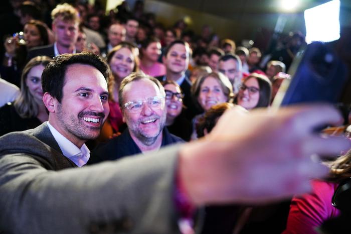 Vizebürgermeister Wiederkehr und der Abgeordnete Sepp Schellhorn