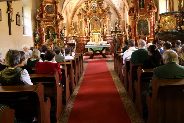 Nach der Messe mit Provisor Bernard Grabowski ... 