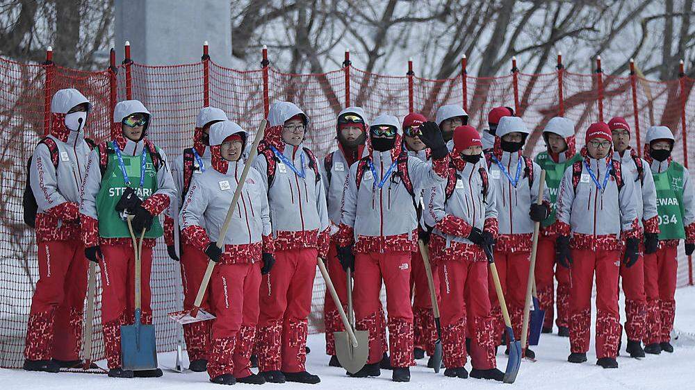 Viele Freiwillige sorgen für einen reibungslosen Ablauf der Winterspiele