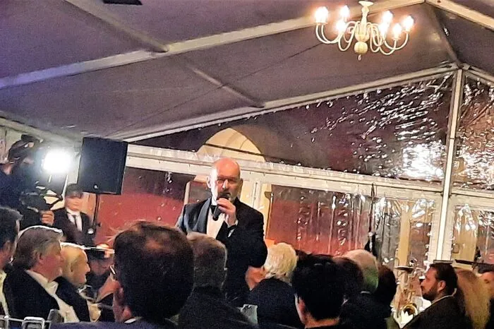 Zur "Mitternachtseinlage" sang Volksopernsänger und Grafenegg 2022 Preisträger Wolfgang Gratschmaier.