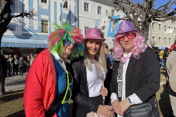 Bei strahlendem Wetter klang das Faschingsfinale mit Pomp und Trara aus.