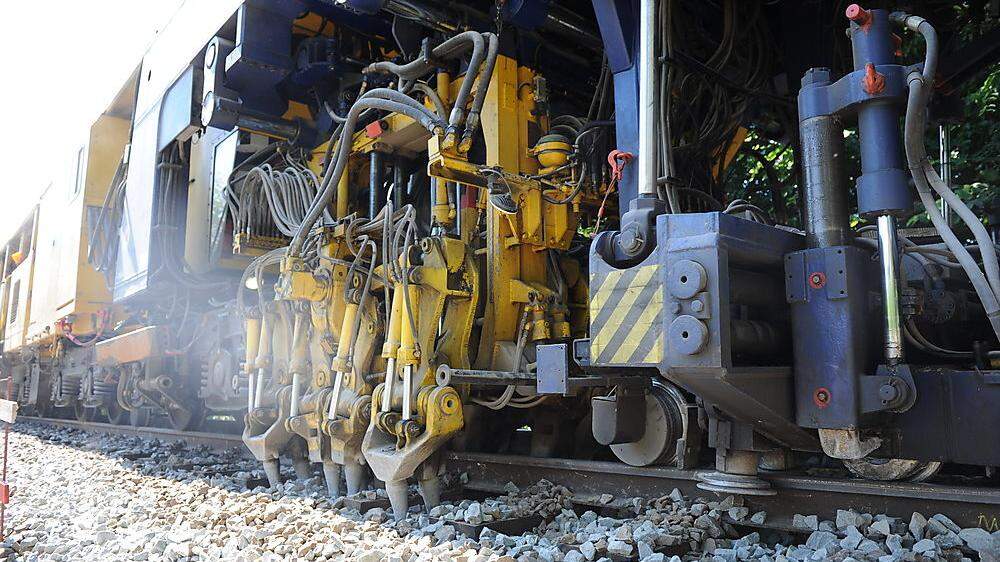 Gleisbau- und Erhaltungsarbeiten werden durchgeführt