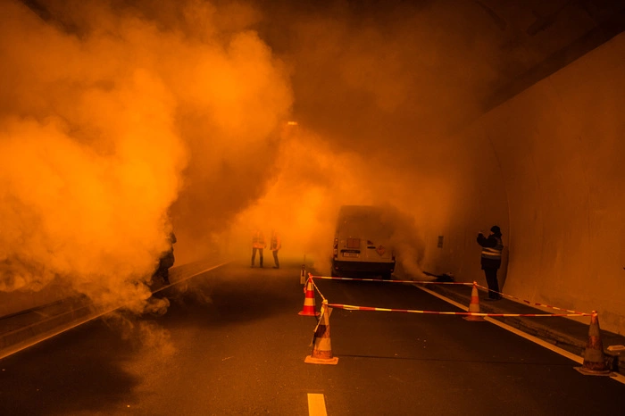 Um 20.30 Uhr wurde ein Notruf von einem der Unfallopfer im Kollmanntunnel bei Griffen abgesetzt.