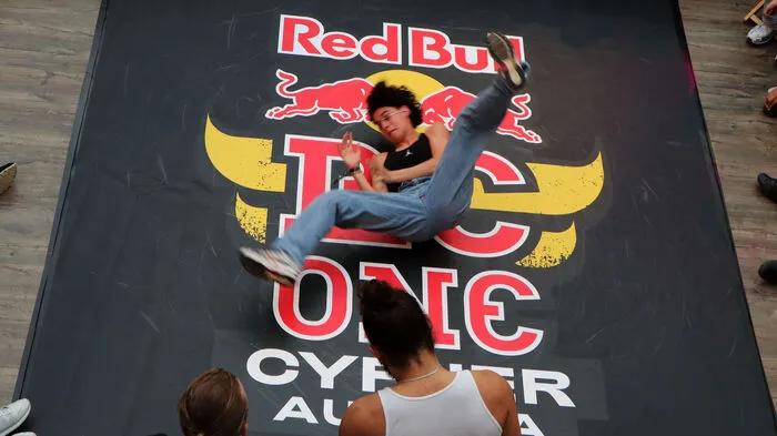 Der Carinthian-X-Break ist seit 2012 der größte internationale Hip Hop Tanzwettbewerb in Kärnten. Neben den verschiedenen Battles, werden auch 2023 wieder Breaking und Hip Hop Workshops mit den Stars der Szene angeboten. TänzerInnen aus ganz Europa kommen, um ihr Können unter Beweis zu stellen und sich mit anderen auszutauschen.„Miteinander, egal ob jung oder alt - so das Motto und die Zielsetzung von CXB“