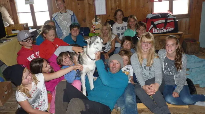 Drinnen und draußen viel Spaß im Huskycamp