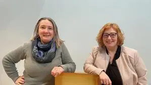 Andrea Haberl-Kogler (links) und Bianca Friesenbichler vom Haus der Frauen freuen sich, dass das Bildungsprojekt bereits gut angenommen wird
