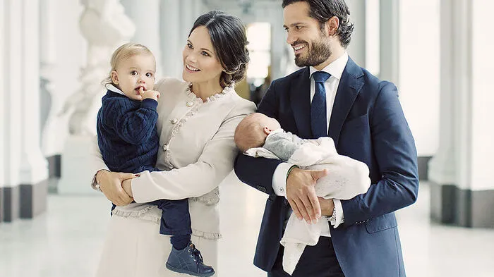 Prinz Gabriel mit Eltern und großem Bruder