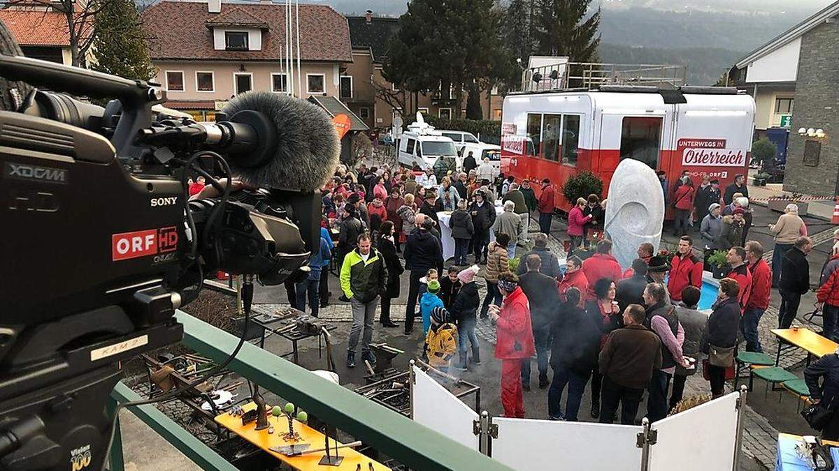 Am Platz vor dem Gemeinschaftshaus in Feistritz/Drau ging es hoch her