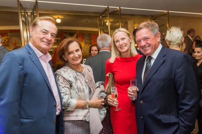 Rudi Roth, Honorarkonsulin Edith Hornig, Honorarkonsul Volker Pichler mit Gattin Barbara
