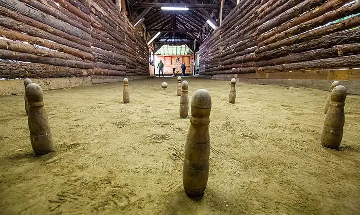 Die Kegelbahn ist für jeden zugänglich