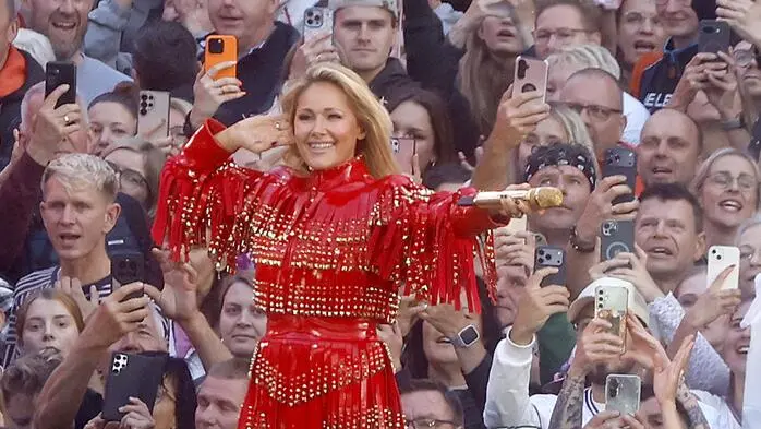 Helene Fischer ist auf dem Cover der InStyle zu sehen