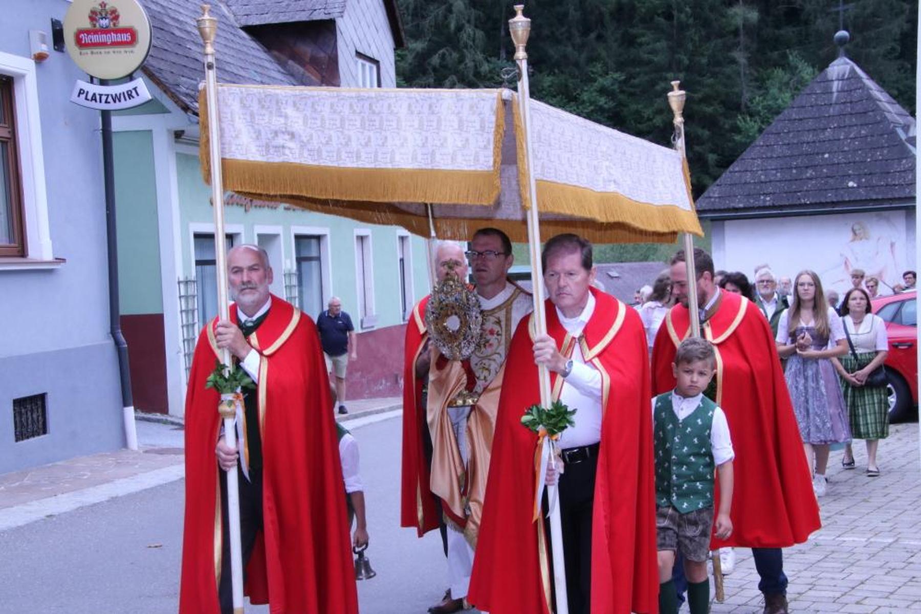 Oswaldi-Sonntag: Im Bergdorf Graden wurde der Pfarrpatron mit einem großen Fest gefeiert