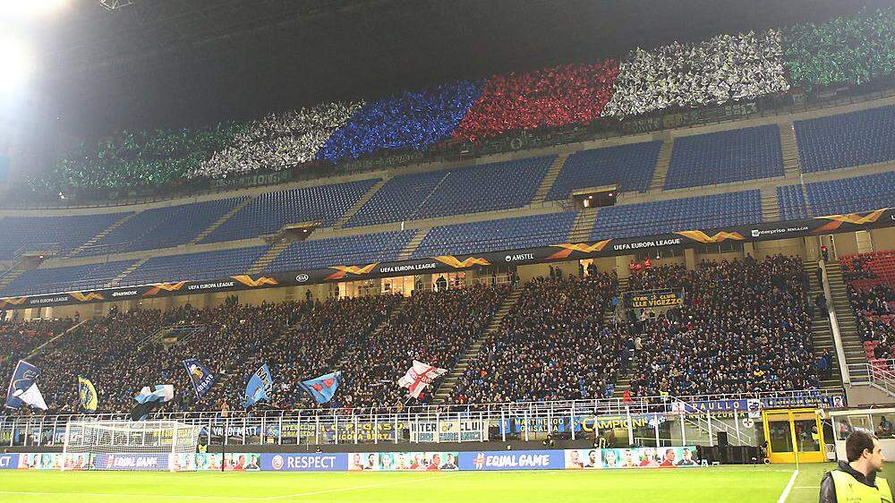 5000 Fans begleiteten Rapid nach Mailand