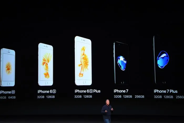Apple verkauft auch weiterhin die Vorgänger-Generation iPhone 6s, 6s Plus und SE und hat damit fünf Geräte im Angebot.