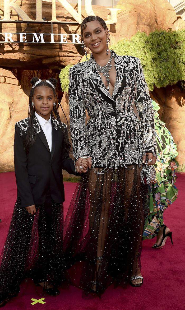 Grammy für eine Neunjähjrge: Blue Ivy Carter mit ihrer Mama Beyonce