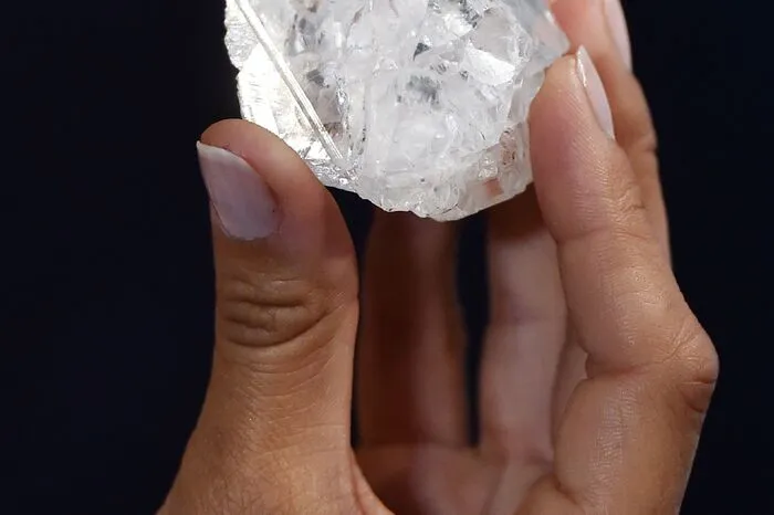 2015 wurde in Botswana der Lesedi La Rona gefunden. Der Name bedeutet "Unser Licht". Der Rohdiamant wiegt 1111 Karat und wurde im September 2017 für knapp 45 Millionen Euro an den Diamantschleifer Graff Diamonds verkauft.