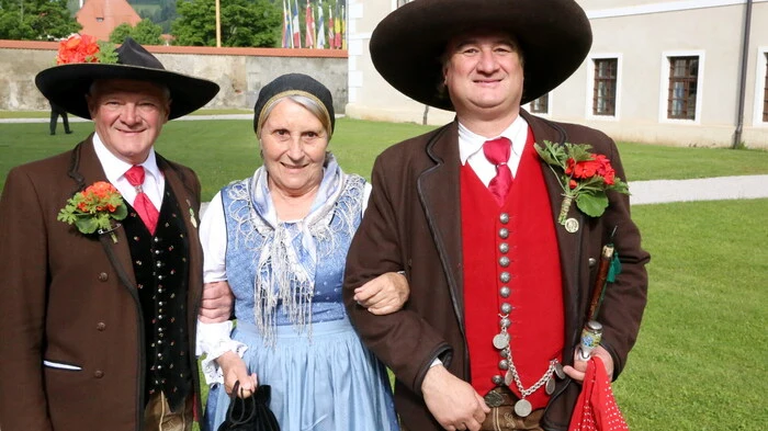 Die kleine Marktgemeinde Gurk stand am Sonntag im Mittelpunkt des 14. Trachtentreffens.