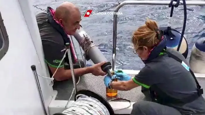 Porticello Palermo: Porticello Palermo - sinking of the yacht Bayesian due to a tornado, the Coast Guard is conducting an environmental monitoring activity at the site of the sinking, Porticello Palermo PUBLICATIONxINxGERxSUIxAUTxONLY - ZUMAp169 20240827_zia_p169_019 Copyright: xFotogrammaxGuardiaxCostierax