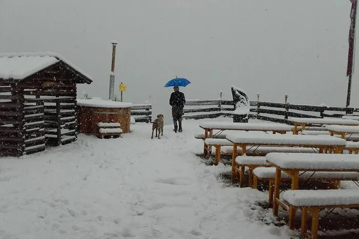 Auf der Nilljochhütte kam einiges an Schnee herunter