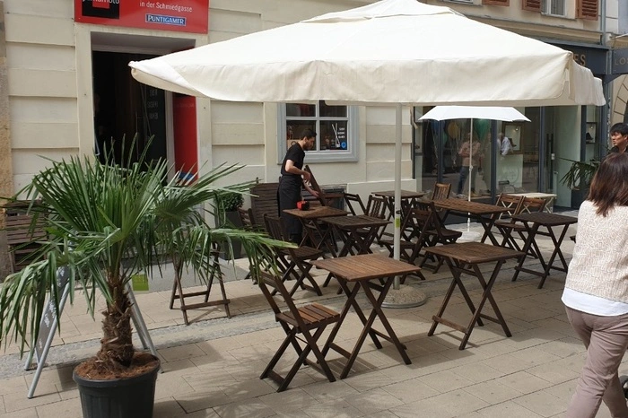 ... gestern war es dann so weit: Mitten im Grazer Zentrum...