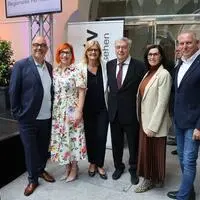 Zum Jubiläum hatten sich zahlreiche Gratulantinnen und Gratulanten eingefunden