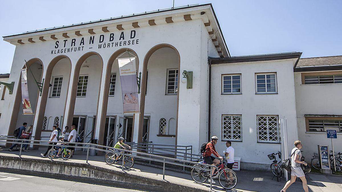 Im Strandbad Klagenfurt kam es Montagabend zu einem Badeunfall