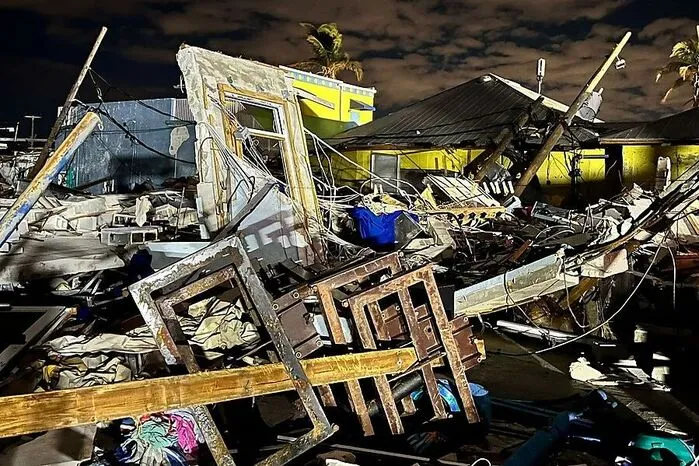 Zehn Tage lang - von 7. bis 16 Oktober - war er im Einsatz und flog Mitarbeiter der NGO-Organisation AWS Disaster Response in das Krisengeiebt und wieder hinaus, damit die Techniker das Internet für Einsatzkräfte wieder aufbauen konnten.